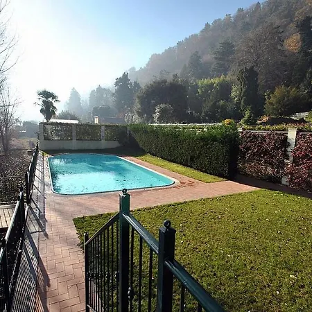Apartment Sleeps 4 Pool Wifi *