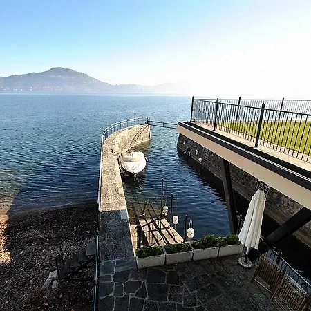 Sleeps 4 Pool Wifi Apartment *
